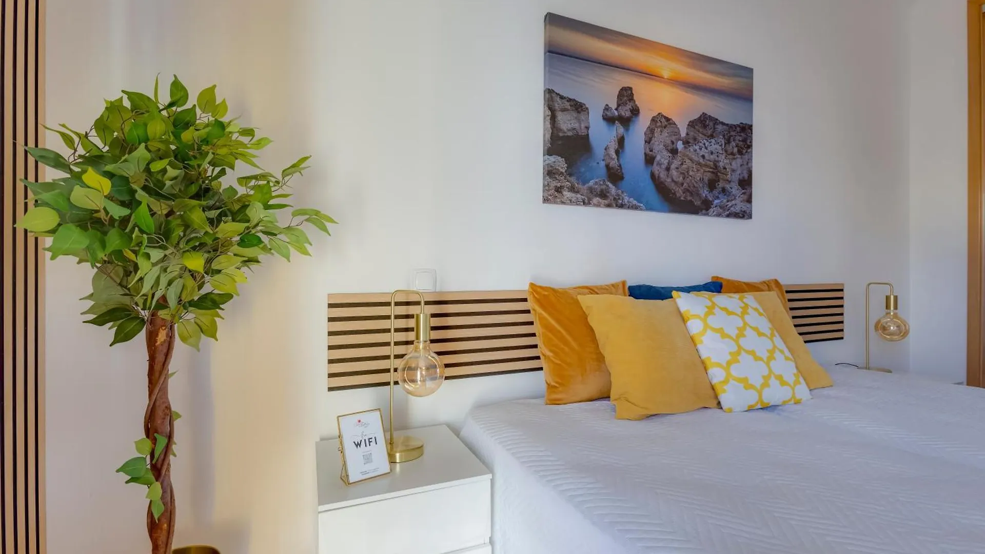 Chez Imaginarios-Exclusive Beach & City Hideout Lagos Homestay